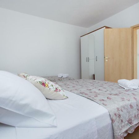 Apartman Paula 1 Appartement Vinišće Buitenkant foto
