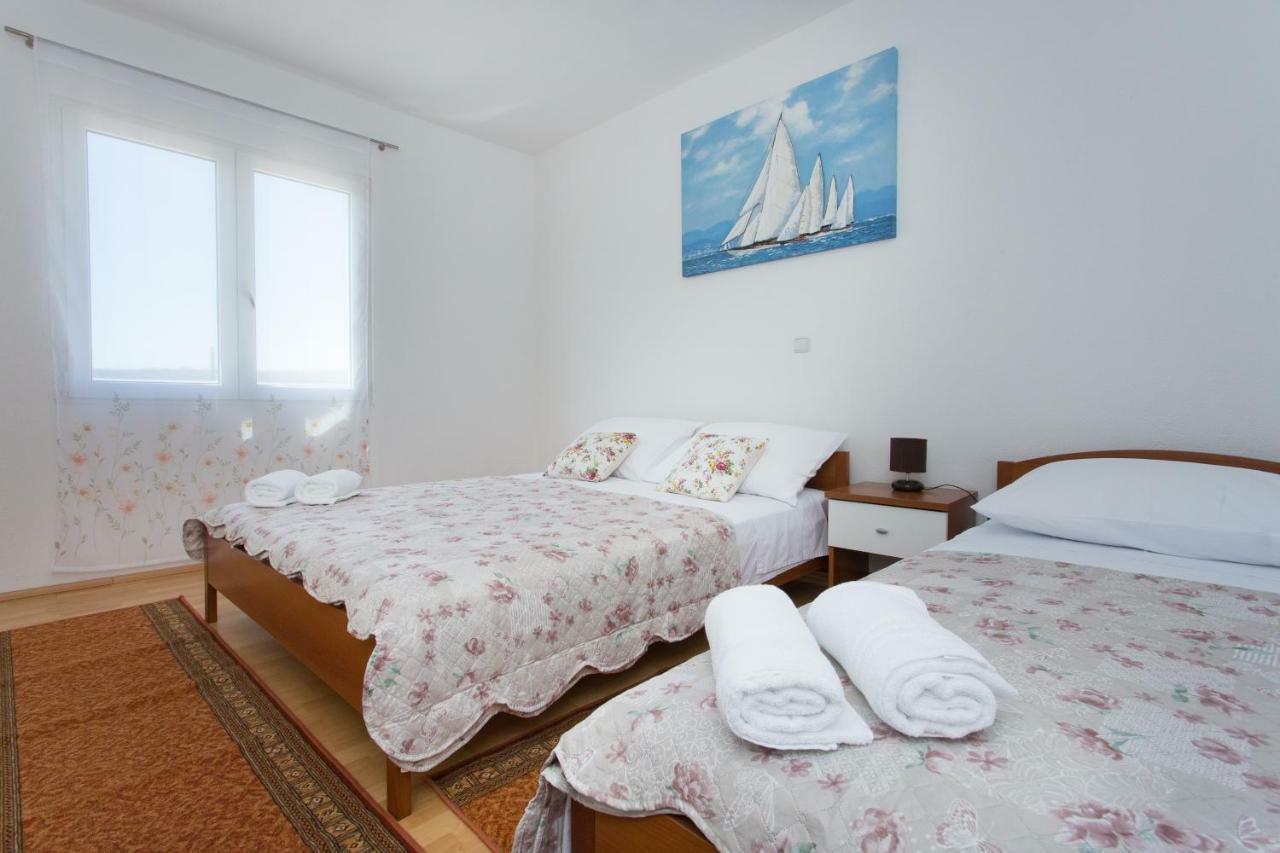 Apartman Paula 1 Appartement Vinišće Buitenkant foto
