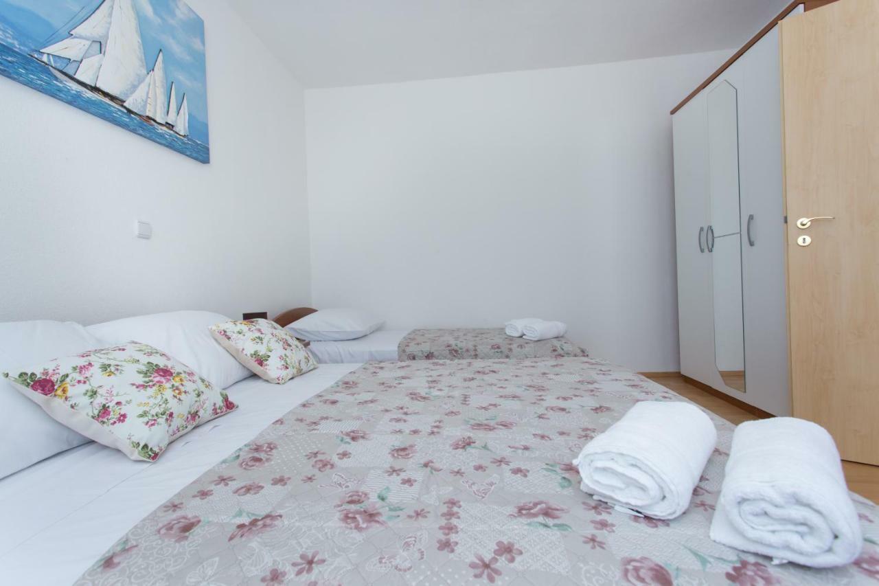 Apartman Paula 1 Appartement Vinišće Buitenkant foto